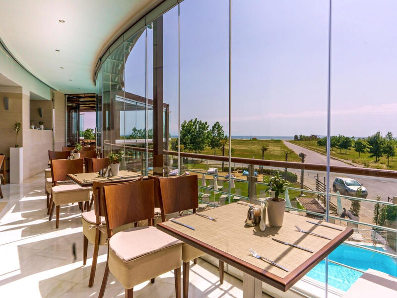 Cosmopolitan Hotel & Spa