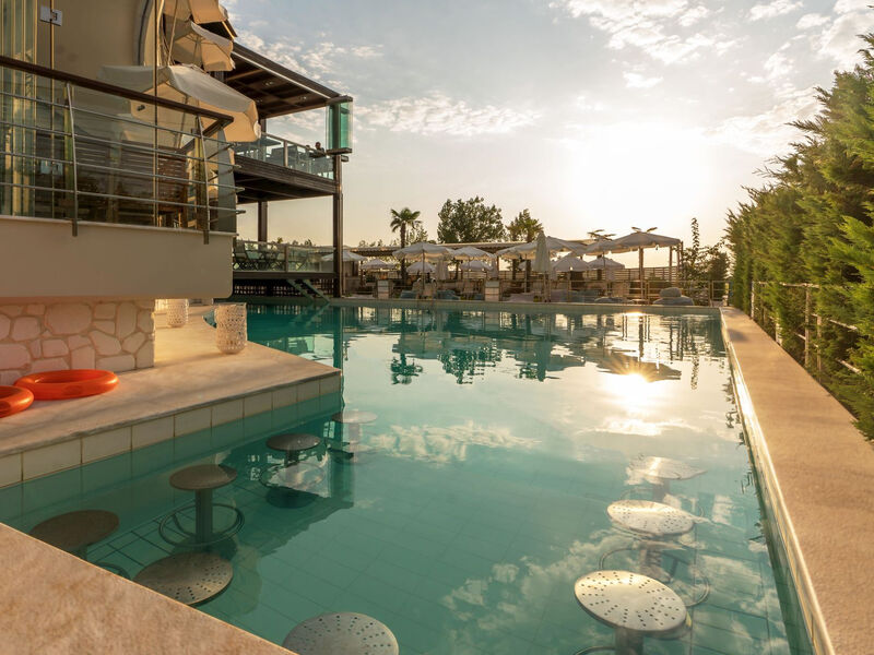 Cosmopolitan Hotel & Spa
