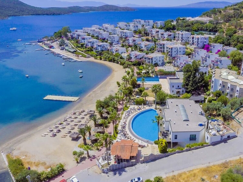 Costa 3s Beach