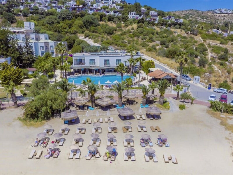 Costa 3s Beach