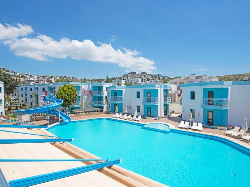 Costa Carina Resort