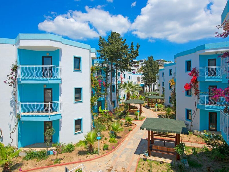 Costa Carina Resort