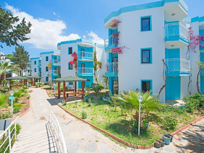 Costa Carina Resort