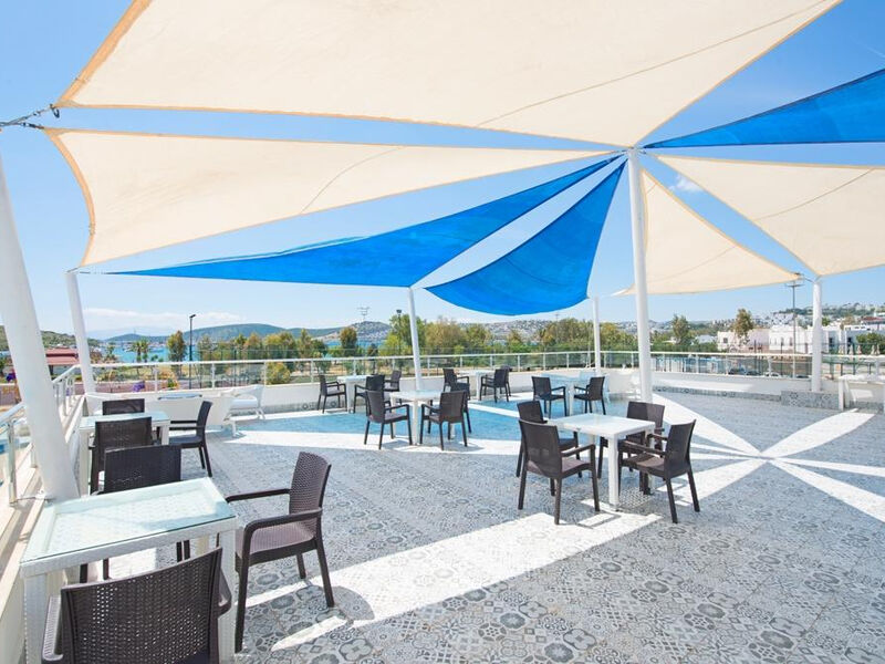 Costa Carina Resort