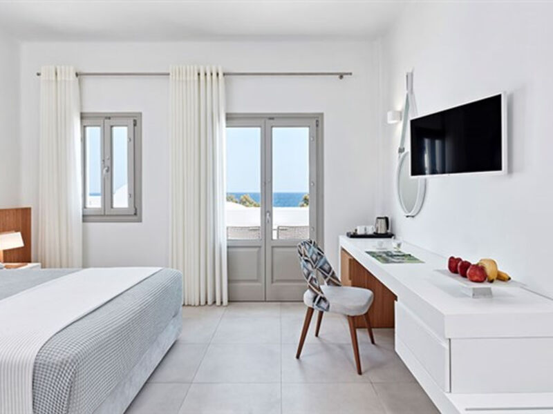 Costa Grand Resort & Spa