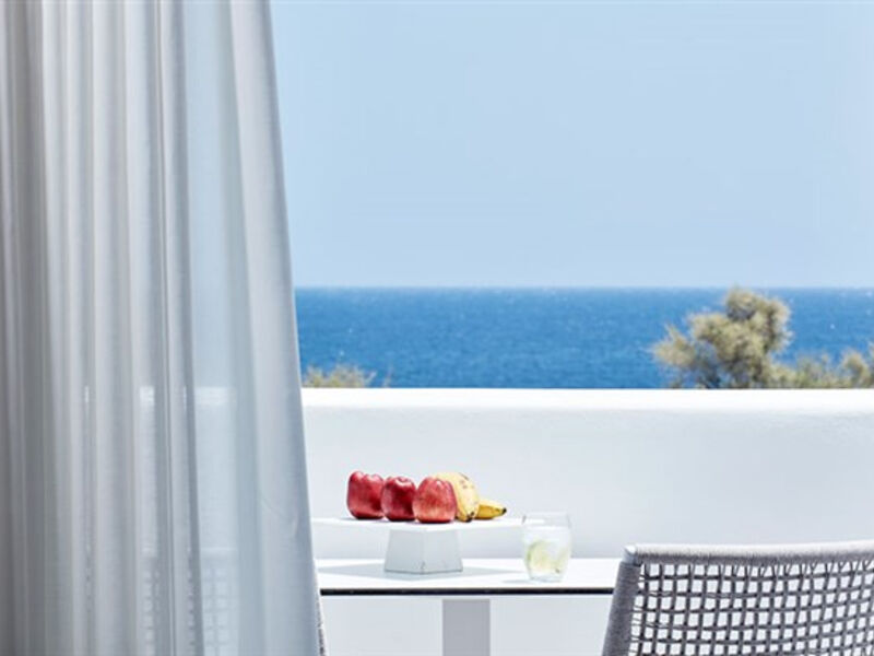 Costa Grand Resort & Spa