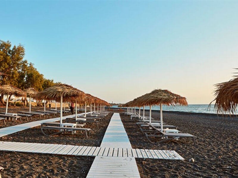 Costa Grand Resort & Spa