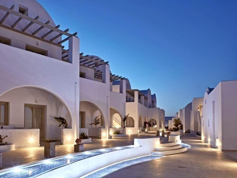 Costa Grand Resort & Spa