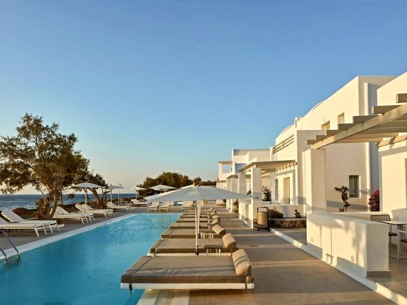 Costa Grand Resort & Spa