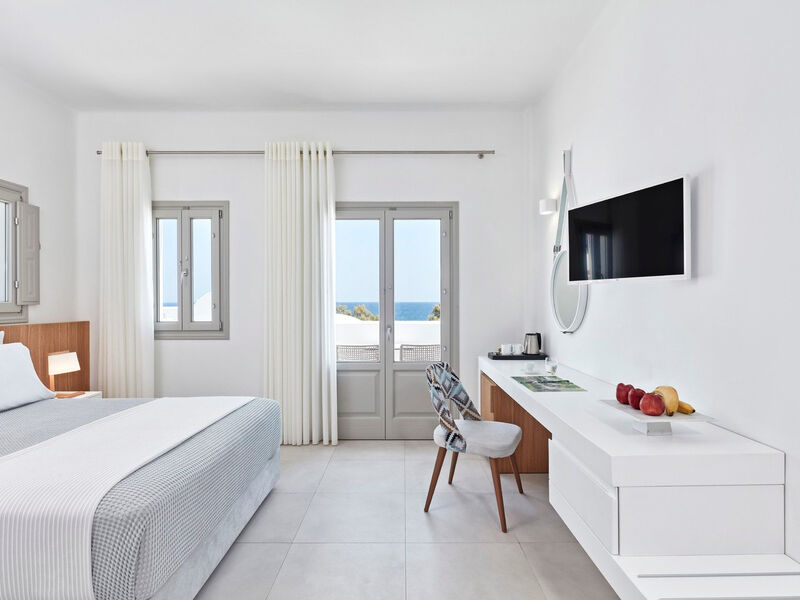 Costa Grand Resort & Spa