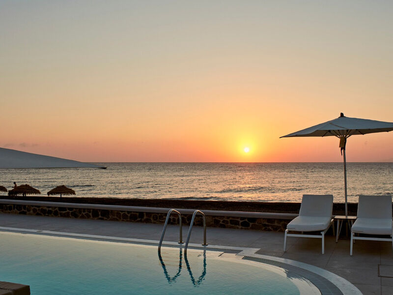 Costa Grand Resort & Spa