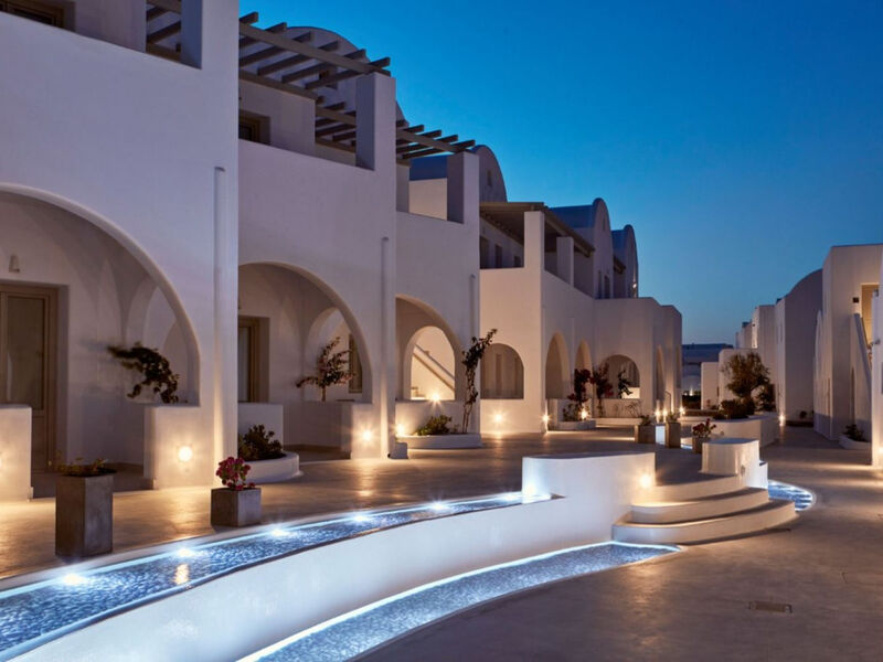 Costa Grand Resort & Spa