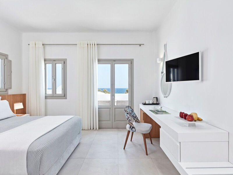 Costa Grand Resort & Spa