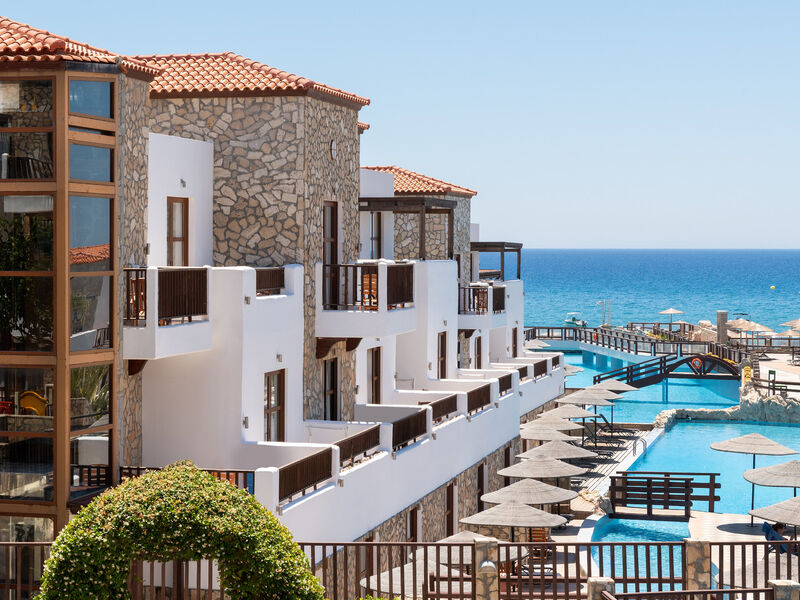 Costa Lindia Beach Resort