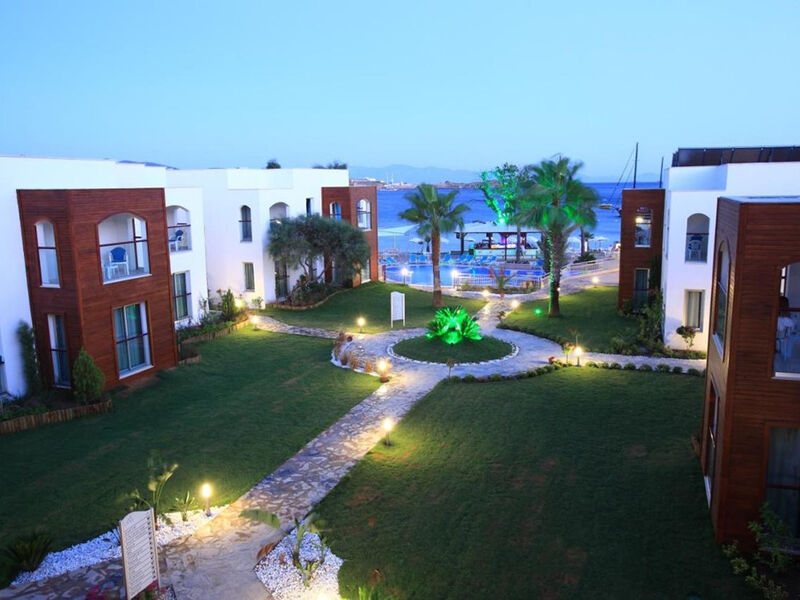 Costa Luvi