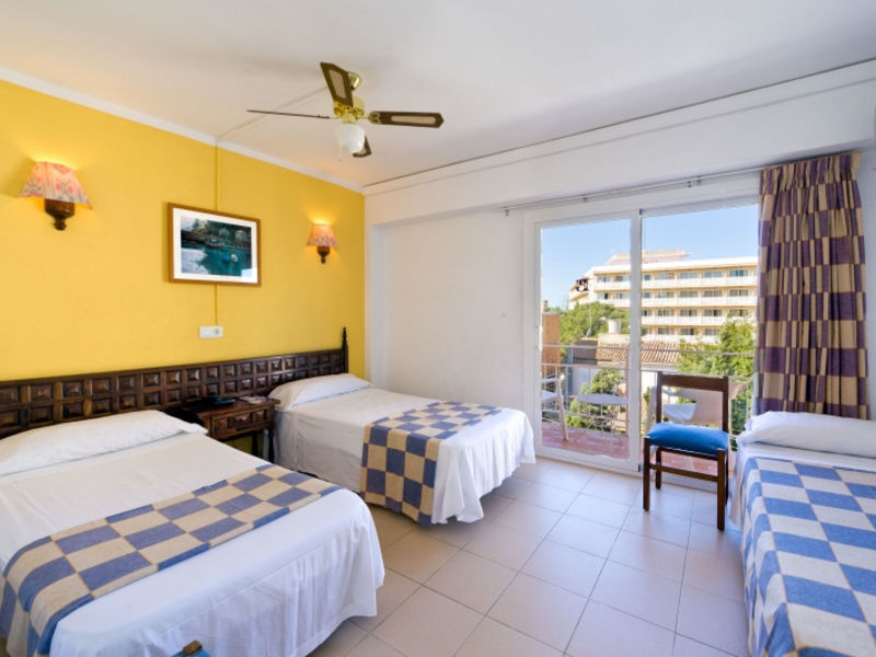 Costa Mediterraneo