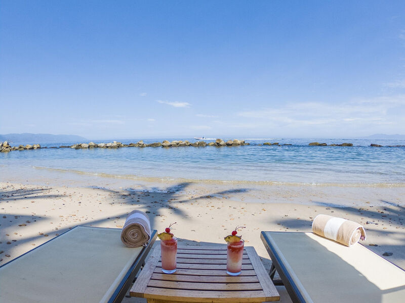 Costa Sur Resort & Spa