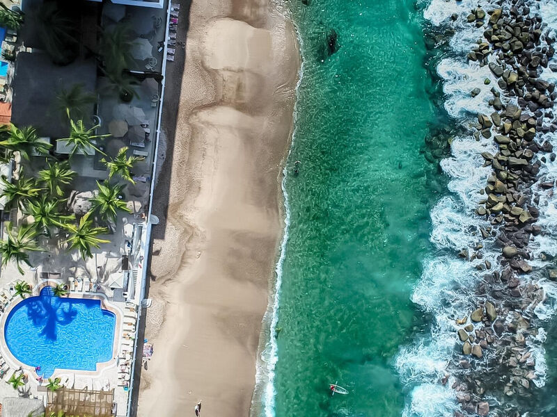 Costa Sur Resort & Spa