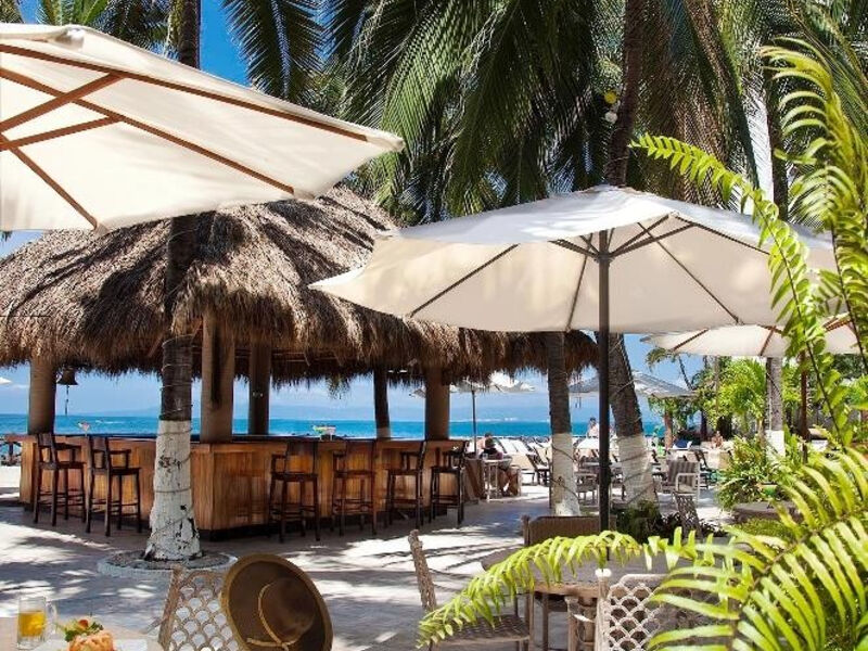 Costa Sur Resort & Spa