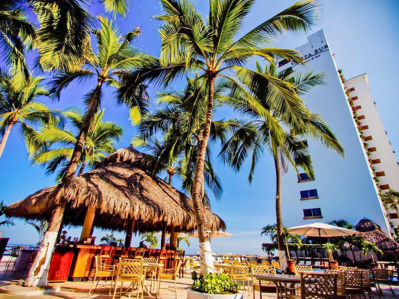Costa Sur Resort & Spa