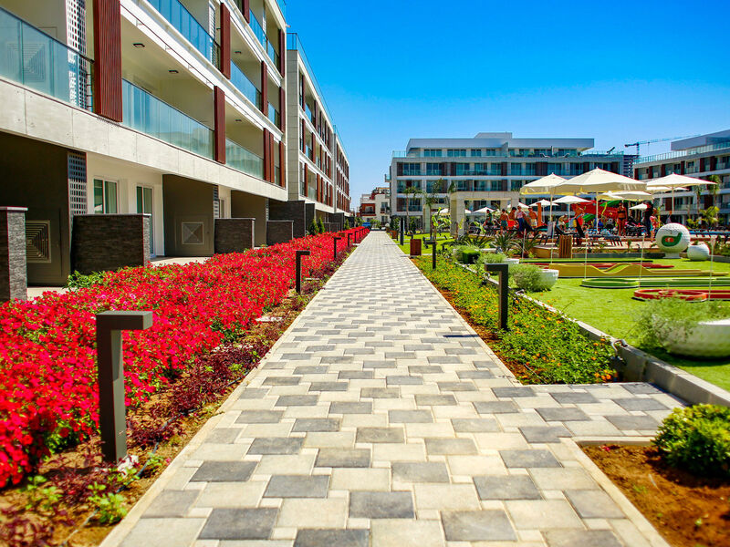 Courtyard Long Beach Holiday Resort