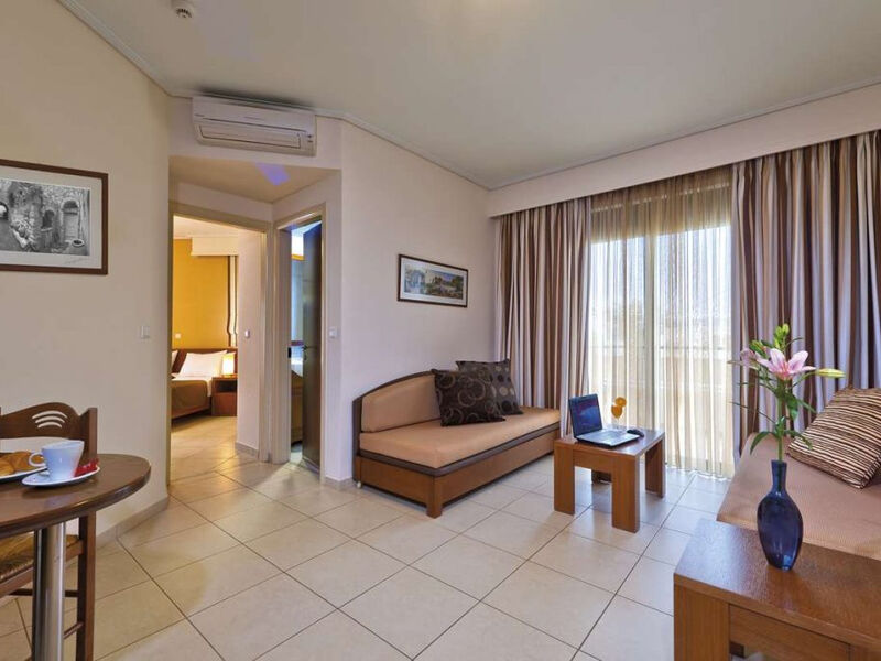Creta Palm