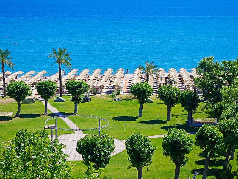 Cronwell Platamon Resort