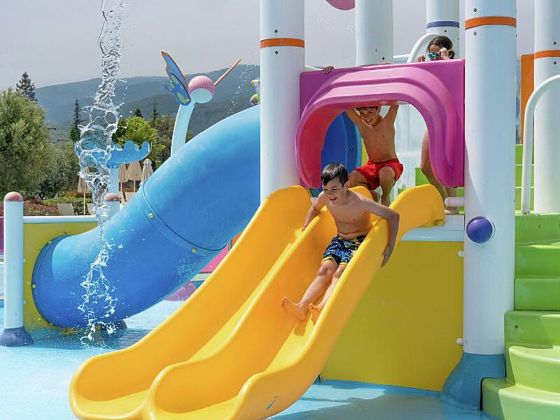 Cronwell Platamon Resort