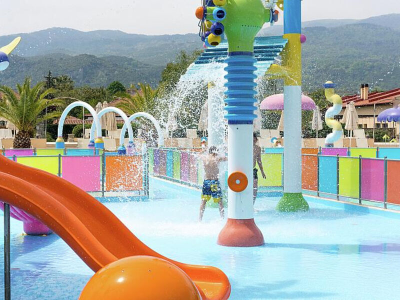 Cronwell Platamon Resort
