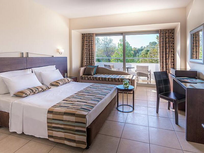 Cronwell Platamon Resort