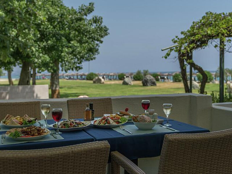 Cronwell Platamon Resort