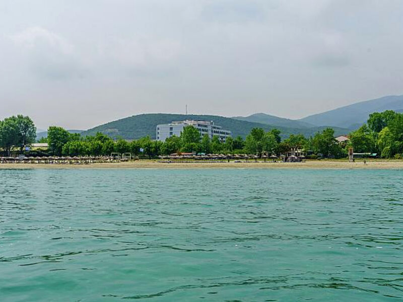 Cronwell Platamon Resort