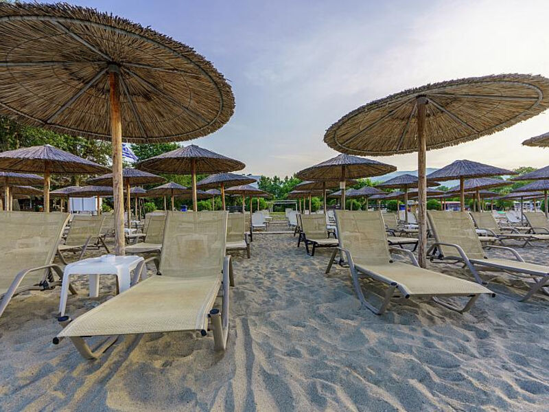 Cronwell Platamon Resort