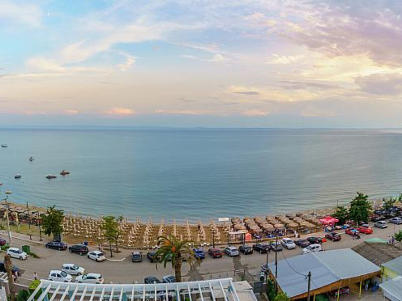 Cronwell Resort Sermilia