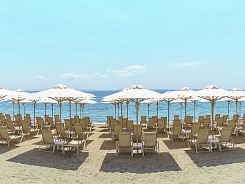 Cronwell Resort Sermilia