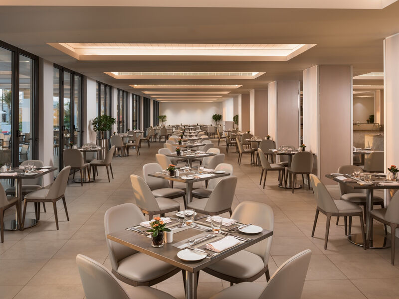 Crowne Plaza Muscat