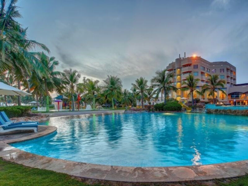 Crowne Plaza Resort