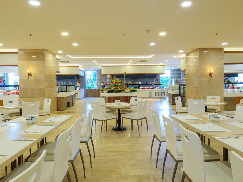 Crystal Admiral Resort