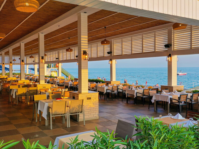 Crystal Admiral Resort