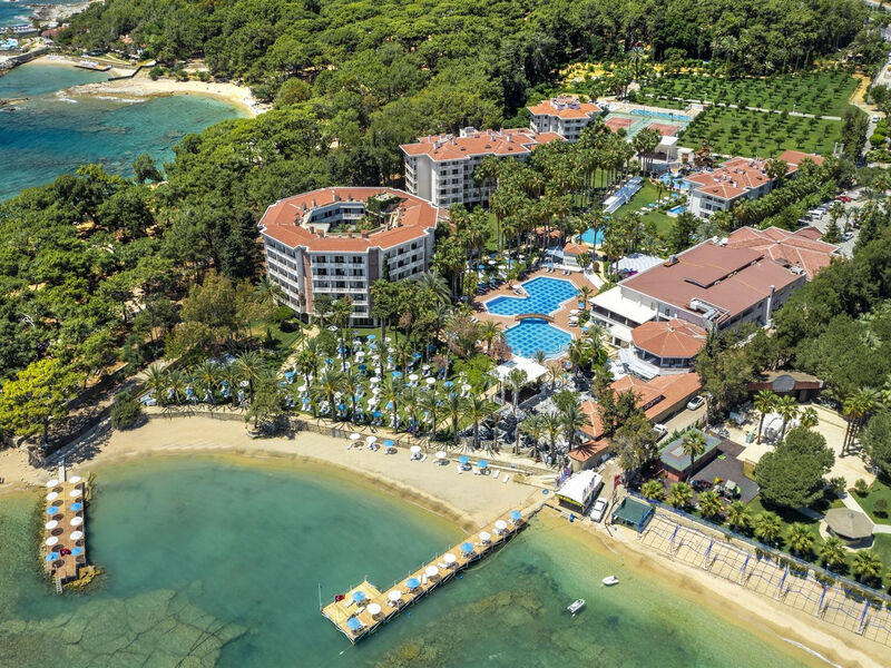 Crystal Aura Beach Resort & Spa
