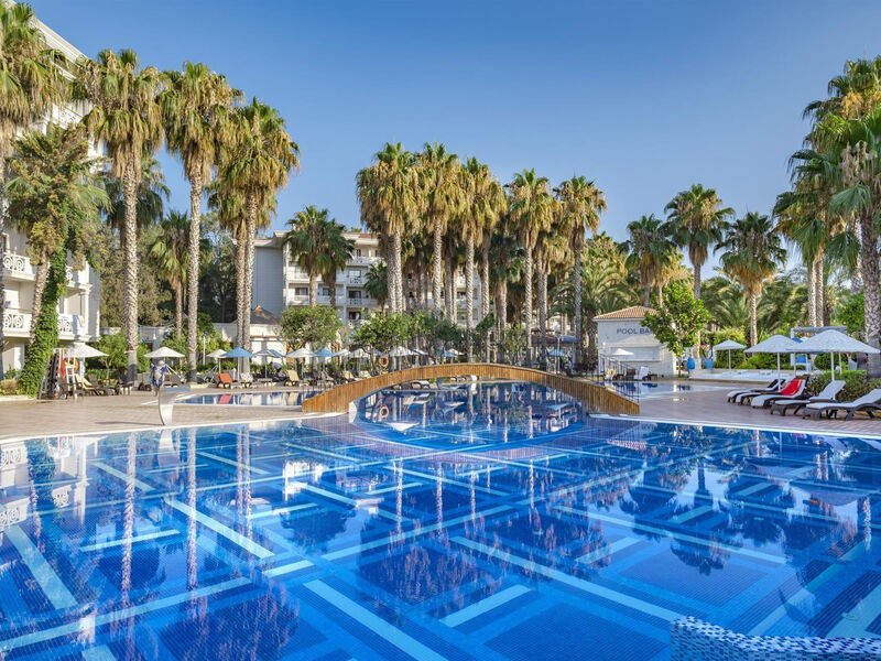 Crystal Aura Beach Resort & Spa