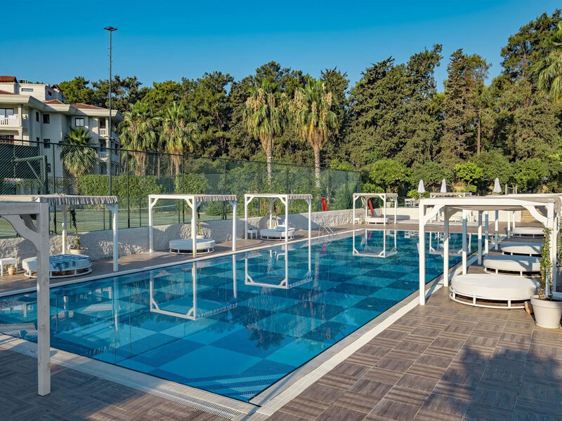 Crystal Aura Beach Resort & Spa