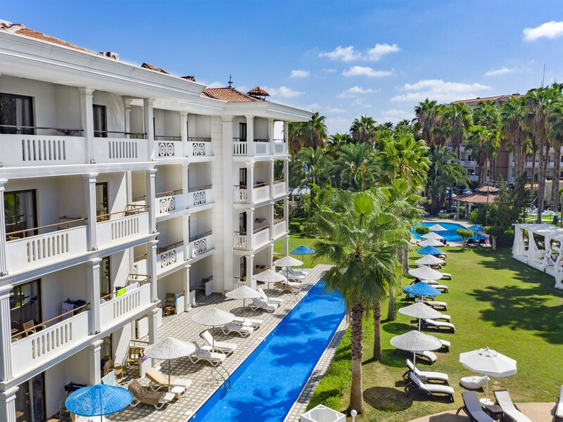 Crystal Aura Beach Resort & Spa