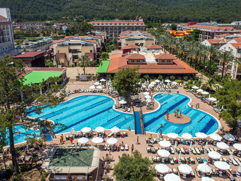 Crystal Aura Beach Resort & Spa