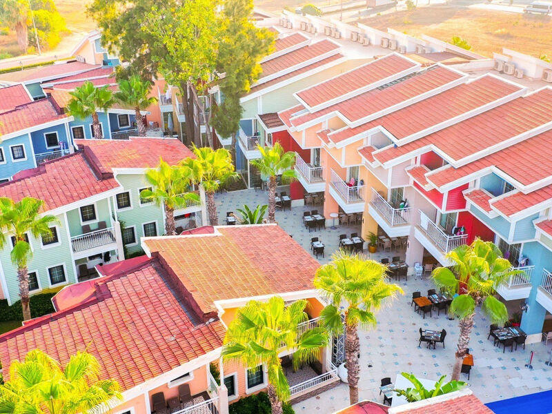 Crystal Club World Of Colours