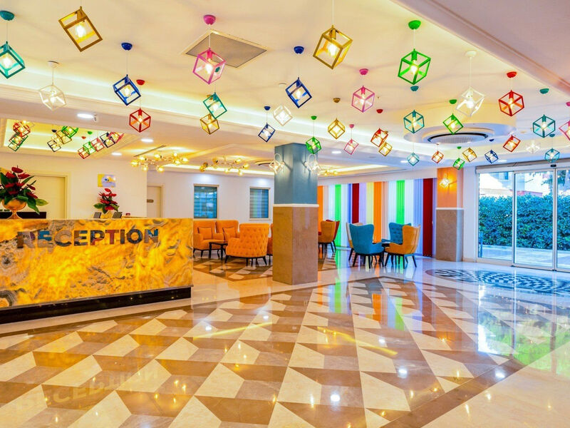 Crystal Club World Of Colours