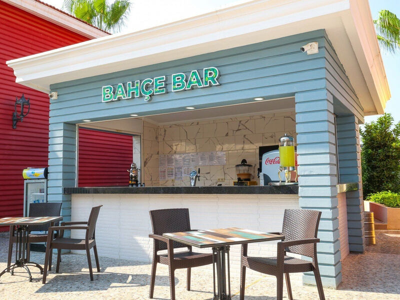 Crystal Club World Of Colours