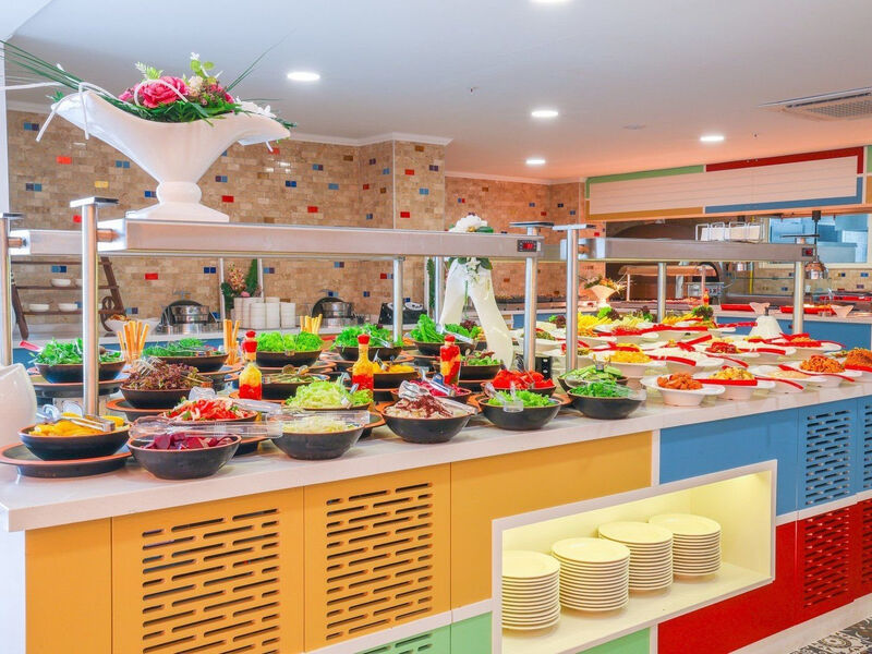 Crystal Club World Of Colours