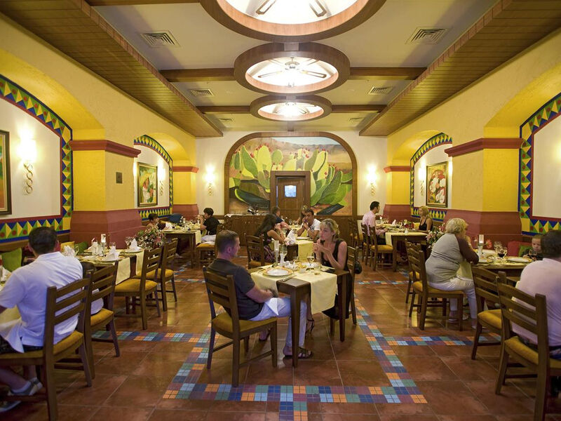 Crystal De Luxe Resort & Spa
