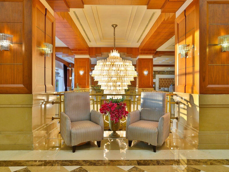 Crystal De Luxe Resort & Spa